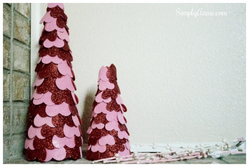 DIY Valentine's Day crafts for kids // Valentine's Day home decor DIY craft idea @ momlifemusthaves.com 